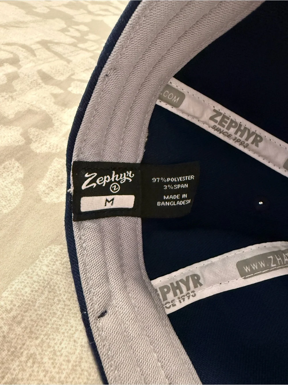 🍌⚾ NWT! Savannah Bananas Zephyr Stretch Fitted Baseball Hat – Size Medium